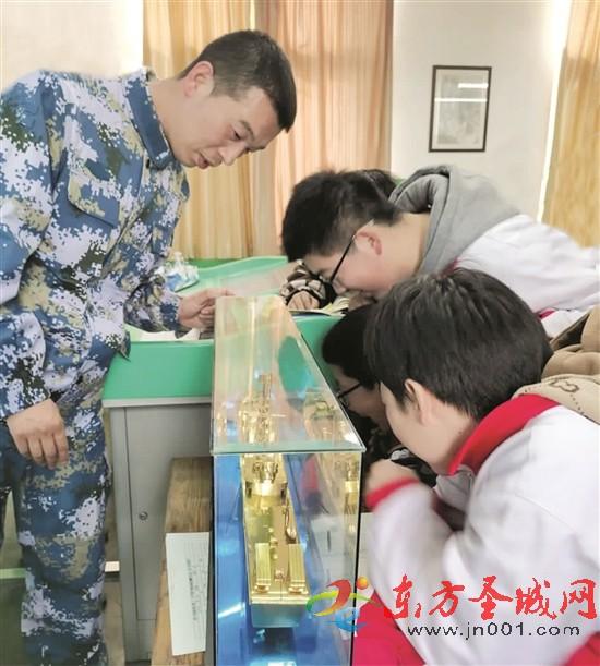 济宁市兖州区兴隆庄街道退役军人服务站策划组织退役军人“星火”宣传、老兵入校当教官等一系列活动