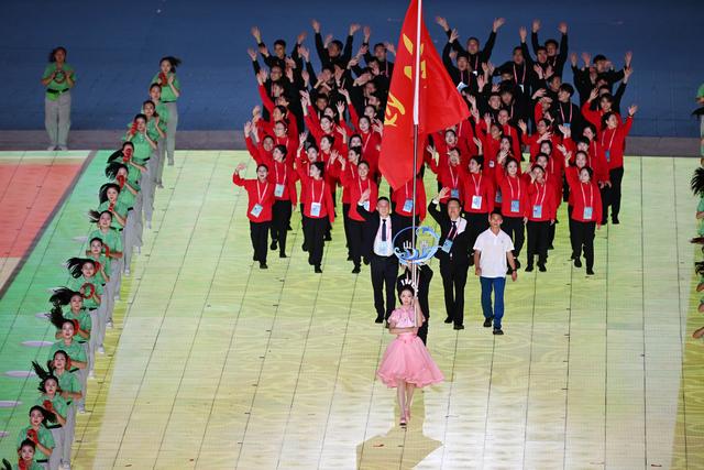 第十二届全国少数民族传统体育运动会开幕式举行