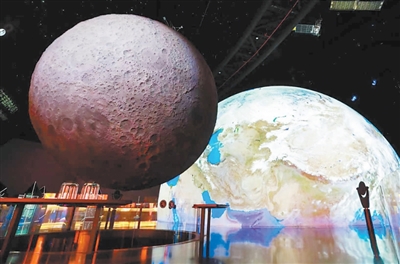 追着月亮的旅行（文化中国行）