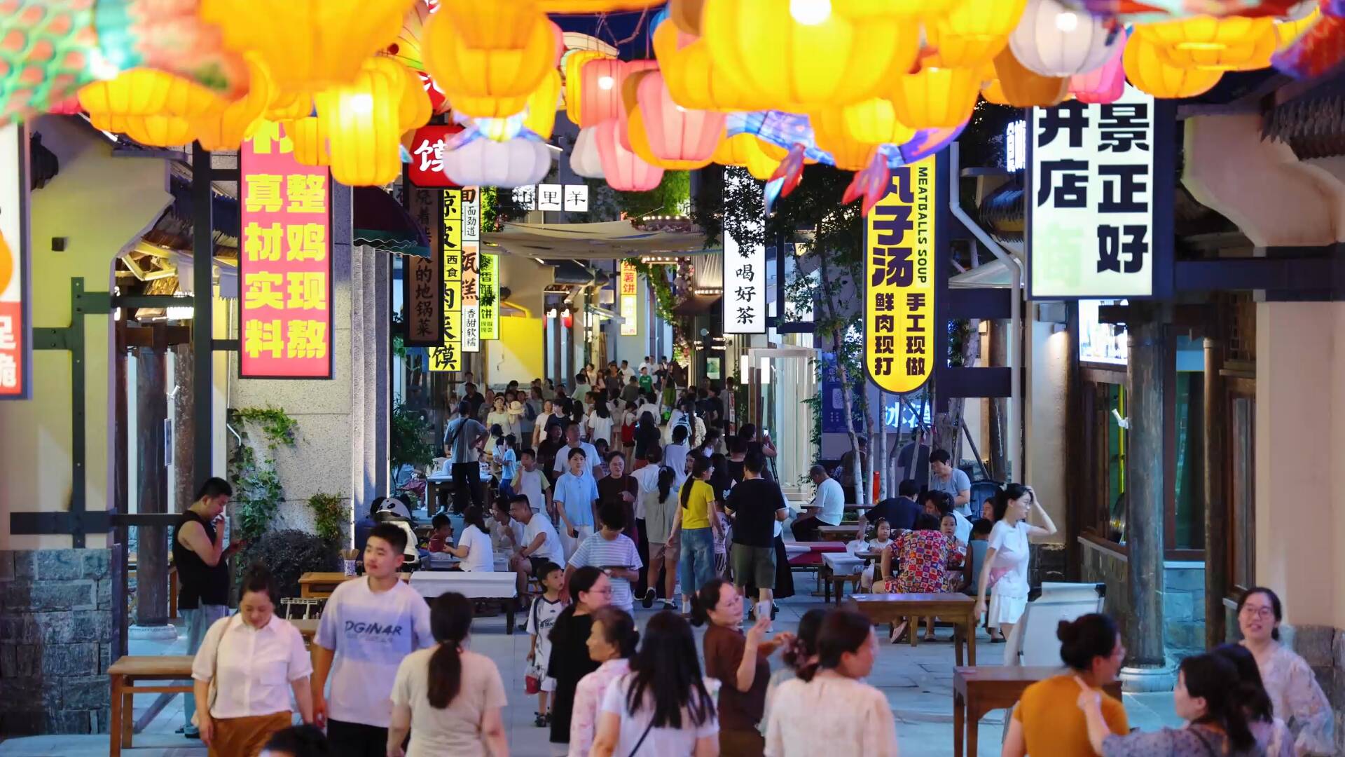 联播经济V观察｜一张门票 如何换来10亿元贷款？