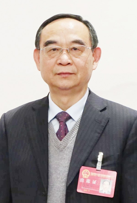 市人大代表,市总工会党组书记、常务副主席吕灿华:为强省会建设汇聚产业工人磅礴力量