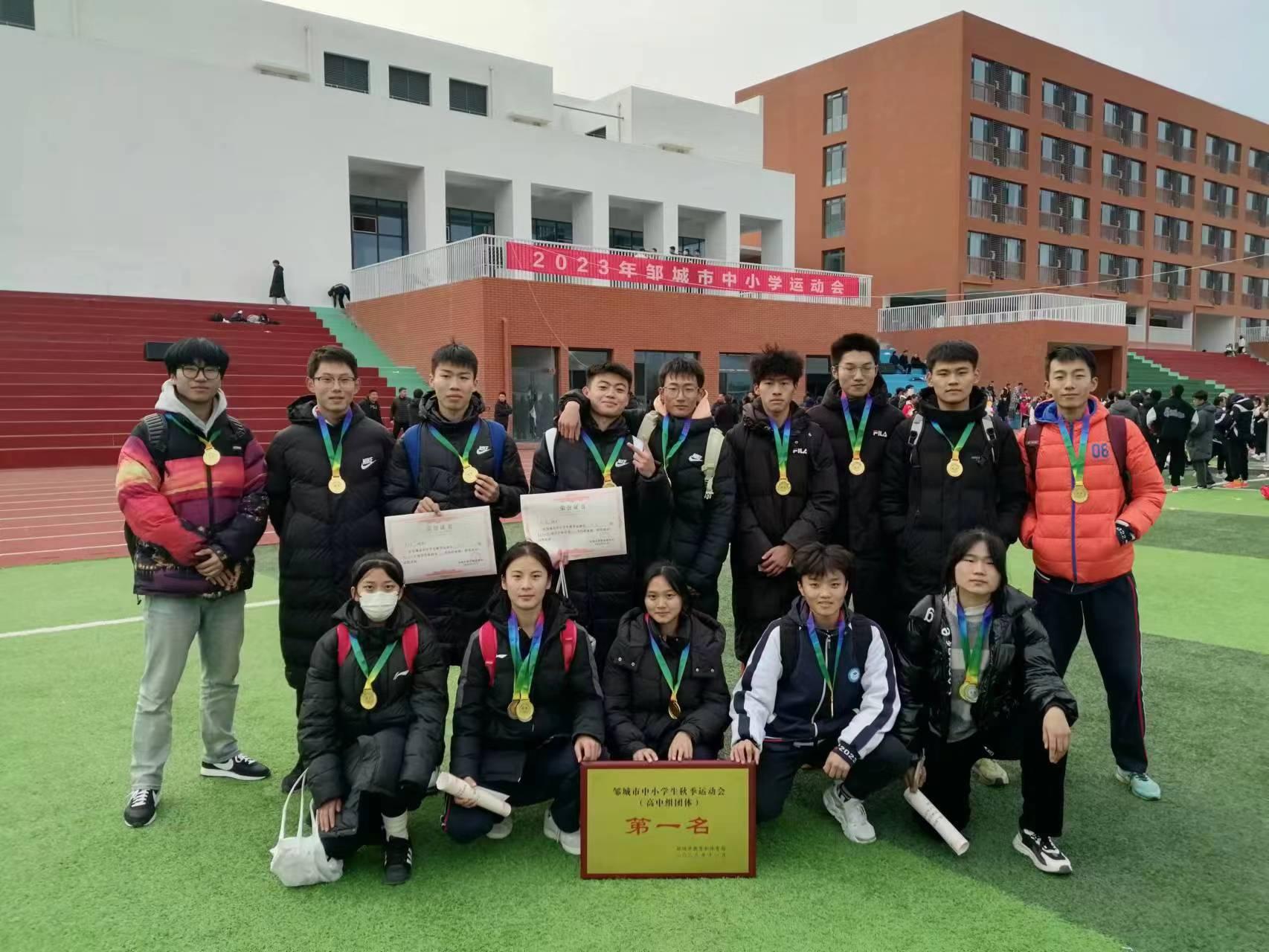 1538445752090201.jpg 503a843882a506ea0e1c76d2a5fa0d61_.jpg