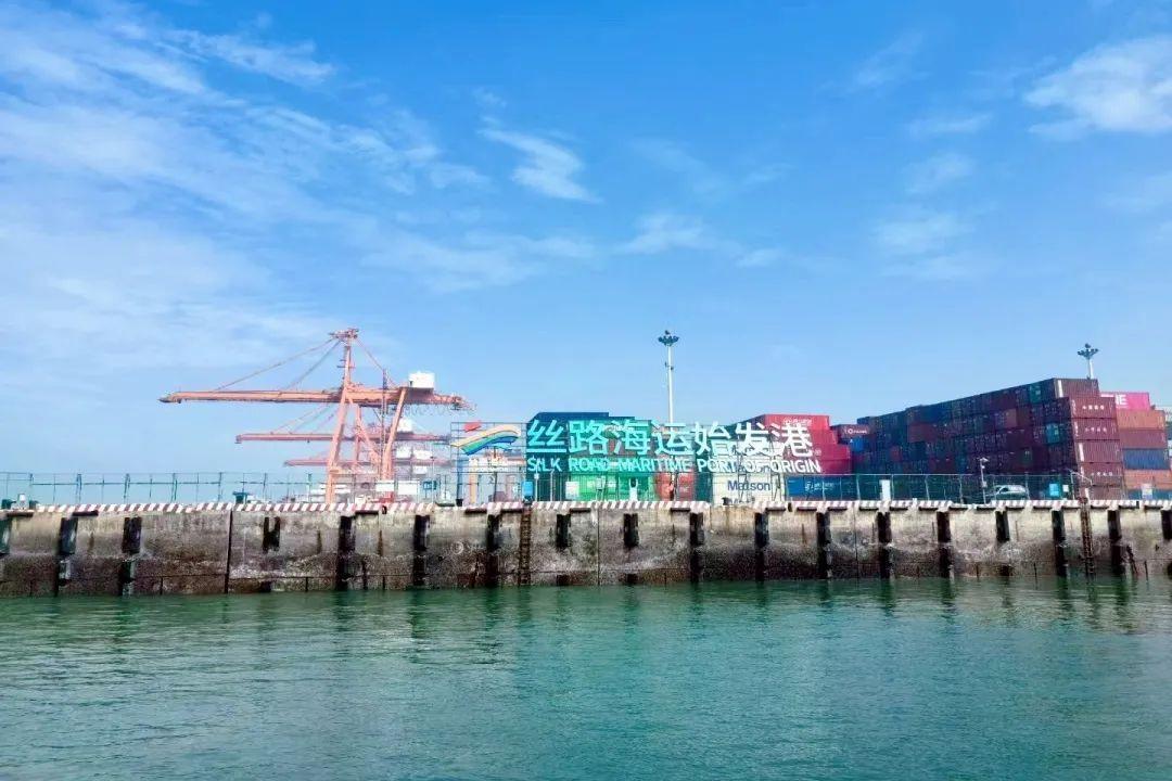 21360a31fb3b09330132a23d9188bbf1_fb20c09e9a164608b53efe788b7e3765.jpg