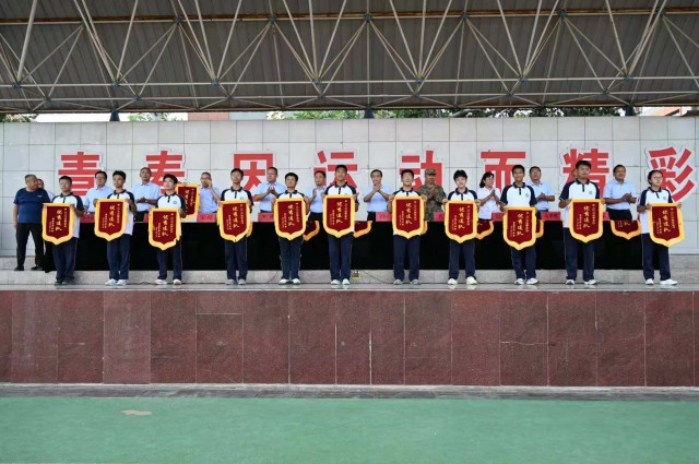 1539162915314112.jpg 062de662dddd6a5bfe798f4c3286a615.jpg